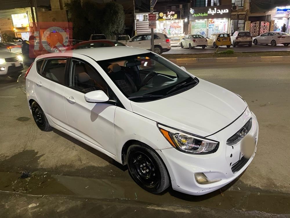 هیۆندای ئەکسنت هاچباک